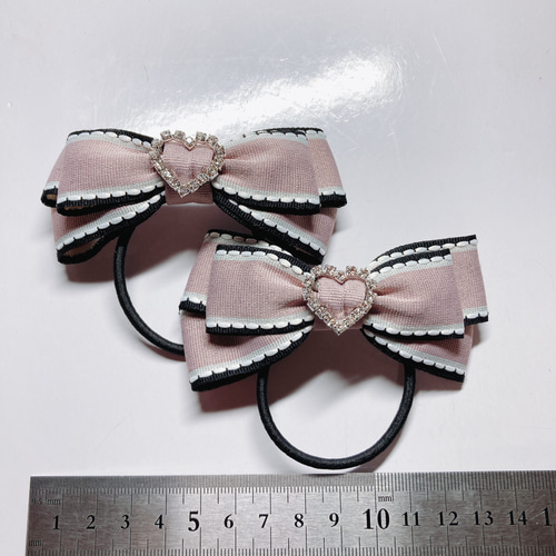 ハンドメイド リボン ヘアゴム 9センチほど 2個 子供 小学生