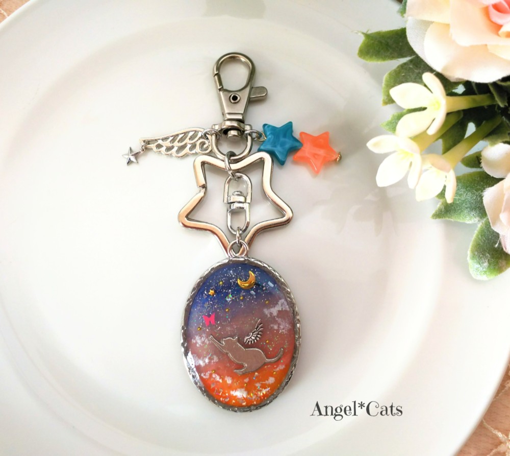 すず☆らんページです。レジン キーホルダー ペンダント マグネット 猫 すず☆らんページです。レジン キーホルダー ペンダント