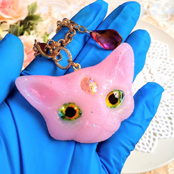 レジン 桃色猫ちゃん バッグチャーム 5枚目の画像