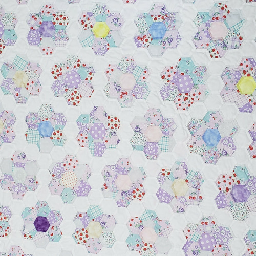 パッチワーク・キルトのタペストリー及びベッドカバー(110cm