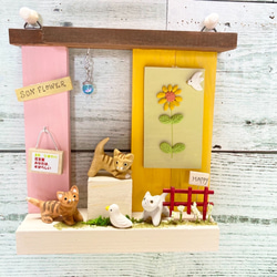 誕生月の花　壁掛け　8月　ひまわり　花言葉　ミニチュアフレーム　木工　インテリア雑貨　猫 1枚目の画像