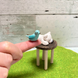 しろくま&小鳥　オブジェ　粘土　ミニチュア小物　椅子　置物 5枚目の画像