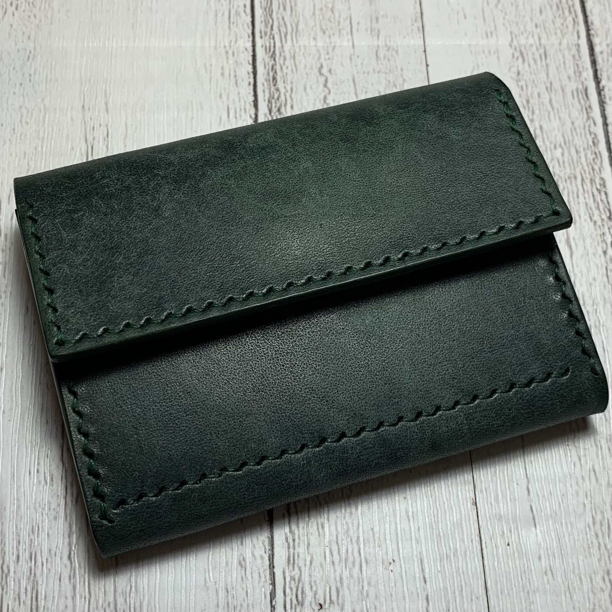 【マヤベリー】カード収納ポケット4か所！コインケース