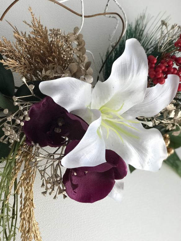 カサブランカと胡蝶蘭のお正月スワッグ 6枚目の画像