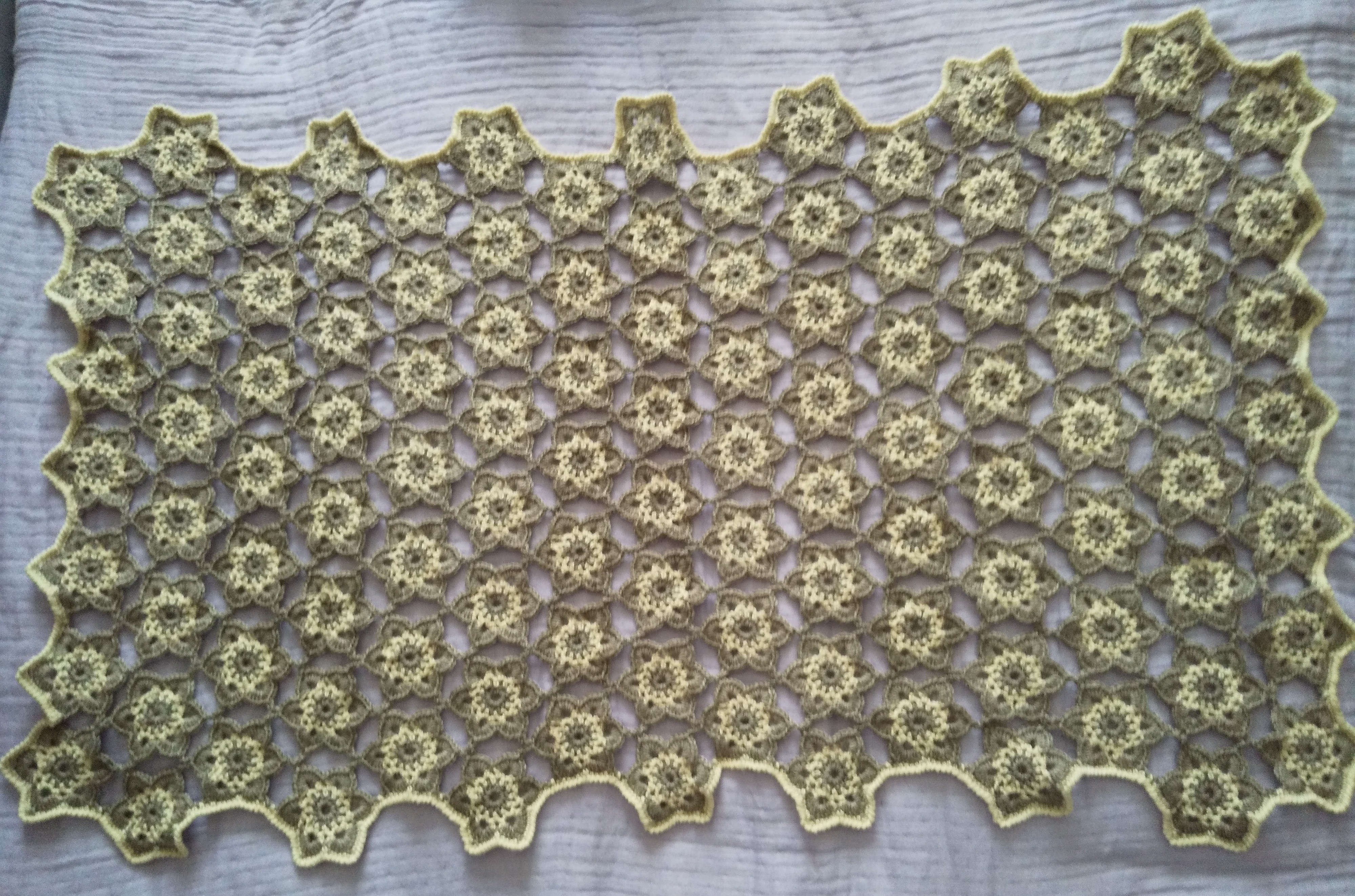 カラードウールのブランケット　淡茶×生成り