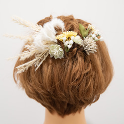 【ショートヘアーやショートボブの花嫁様に】ドライフラワー風ヘッドパーツF　秋冬のBOHOウェディングの髪飾り 1枚目の画像