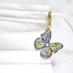 キラリ羽ばたく蝶のマスクチャーム　パープル&イエロー 2枚目の画像