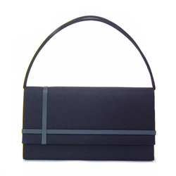 ブラックレザー ハンドバッグ タッセル付き ブラックフォーマルバッグかぶせパイピングタッセル付き