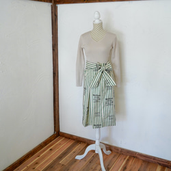 ストライプに洗濯表示マークがかわいい♡ ミモレ丈の春スカート 4枚目の画像