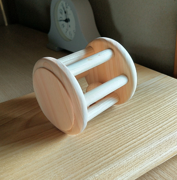 014　ヒノキのラトル　日本製　檜　木のおもちゃ 　デスクトップ　Wooden toy 3枚目の画像