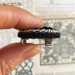 【キット】ビーズ刺繍ブローチ　フルール・キュベットA（ブラック） 4枚目の画像