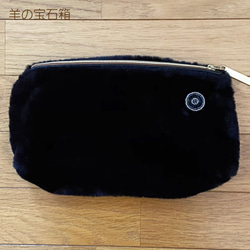 ビーズ刺繍ブローチ　フルール・キュベットA（ブラック） 9枚目の画像
