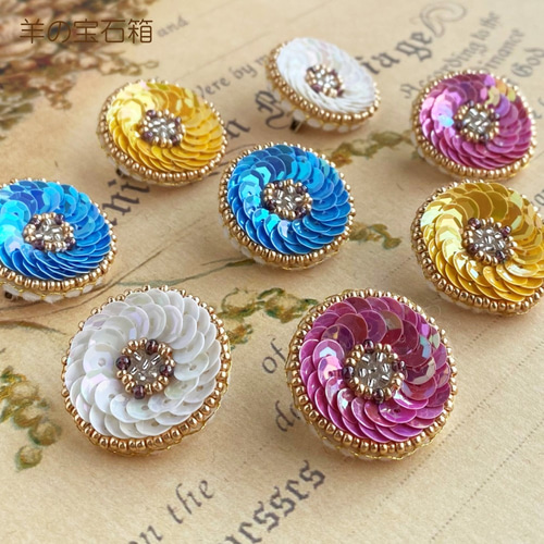 ビーズ刺繍ブローチ フルール・キュベットB（ピンク） ブローチ