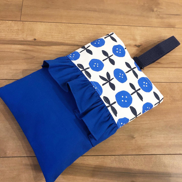 レッスンバッグ 上履き袋　セット　女の子　北欧風　花柄×ブルー×フリル 5枚目の画像