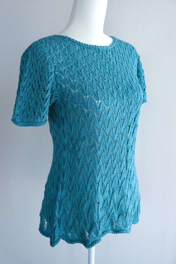 【夏におすすめ】手編み半袖ニットセーター　ブルー 2枚目の画像