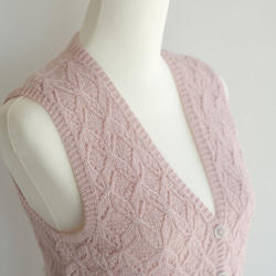 手編みベスト 2枚目の画像