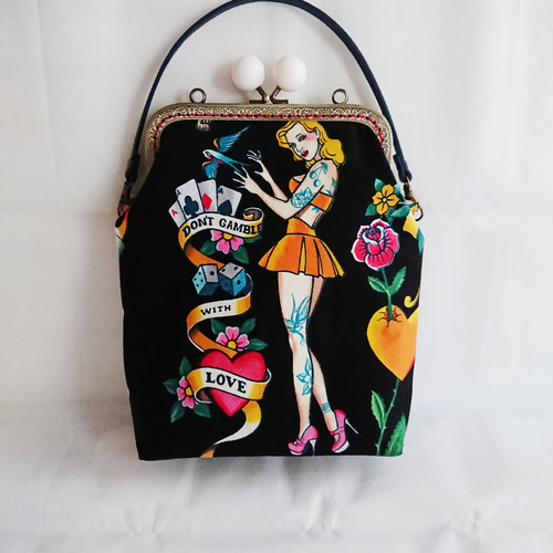 アレキサンダーヘンリー♡口金15㌢ マルチポーチ がま口ポーチ ポーチ