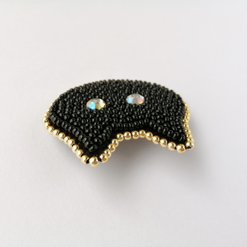 ビーズ刺繍♢黒猫のブローチ ブローチ isoa/イソア 通販 10885696