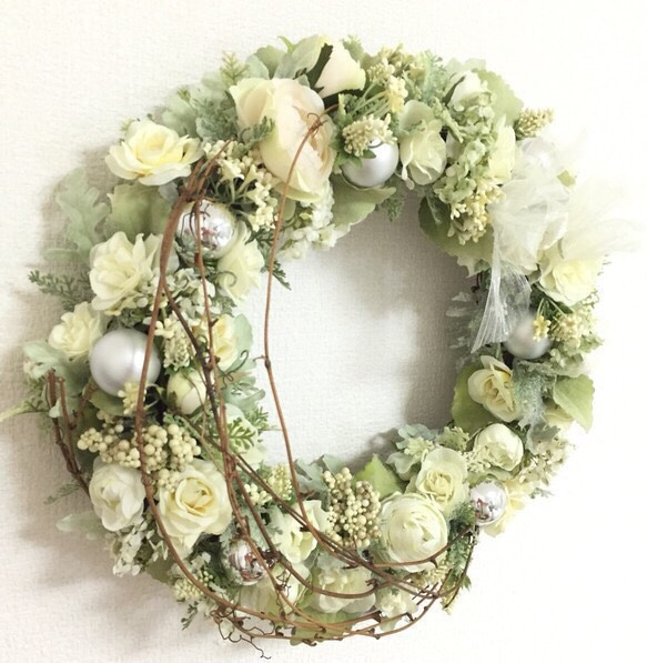 White wreathe 3枚目の画像