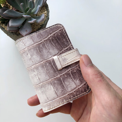 ヒマラヤクロコダイル　キーケース　カードポケット付き　ベルト付き 6枚目の画像