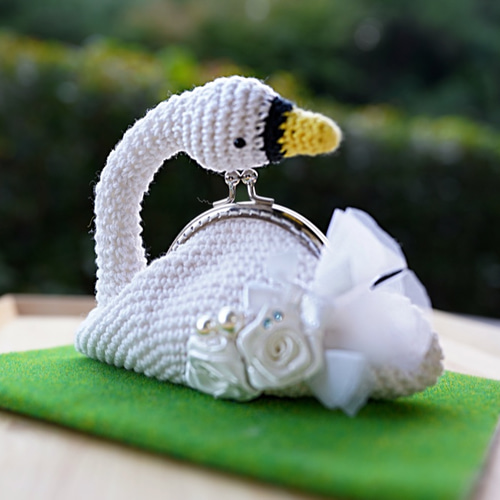 ドレスアップ スワンのがま口ミニポーチ2 白鳥 がま口 ハートくじら