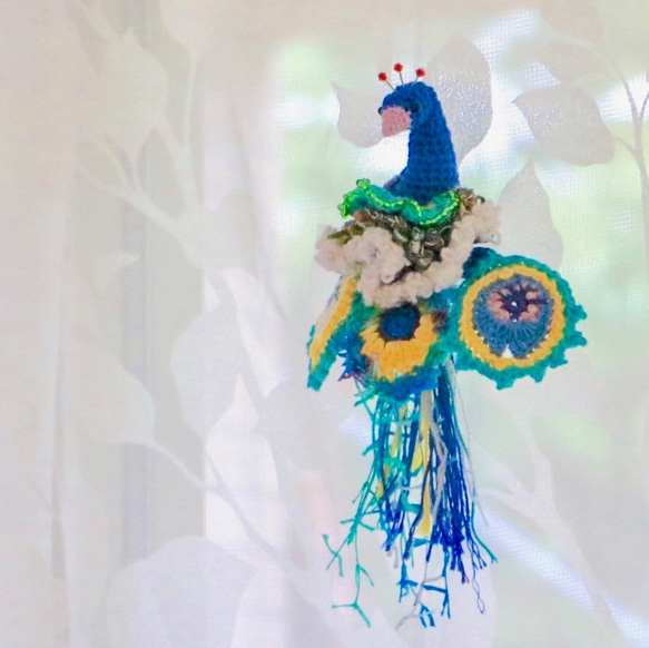 見返り美人インド孔雀のブローチ　peacock 4枚目の画像
