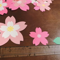 【再販53】12センチの桜mix20枚＋葉っぱ20枚 壁面飾り 2枚目の画像