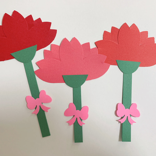 再販6】カーネーション 母の日 壁面飾り 12本 型紙 Chiroru♡普通郵便  