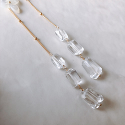 14kgf⌘ Cristal quartz × Flower shell pierce 2枚目の画像