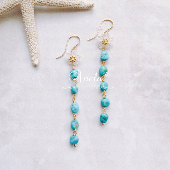 ターコイズラインとflower shellのロングピアス ピアス（フック 