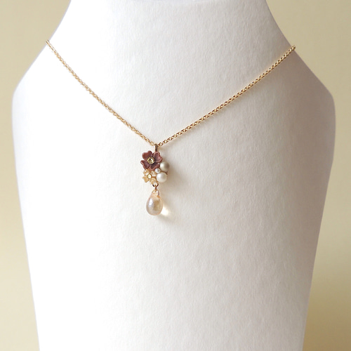 ほんのり輝くブラウンカラーのお花ネックレス&イヤリング(ピアス  