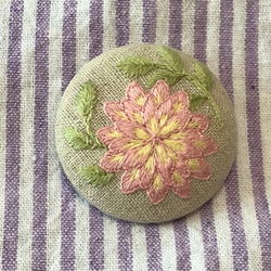 刺繍ブローチ/ヘアゴム　花火ダリア・ピンク 1枚目の画像