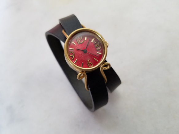 Dear（レッド）ゴールド　二重巻きベルトの手作り腕時計　MADE　IN　JAPAN 6枚目の画像