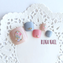 RUNA♪フットネイル♡スモーキーカラーシェルブローチネイルチップ♪ 1枚目の画像