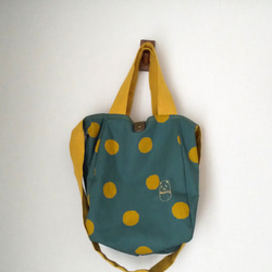 コロコロパンダ刺繍の2wayバッグ(大・グリーン) 1枚目の画像