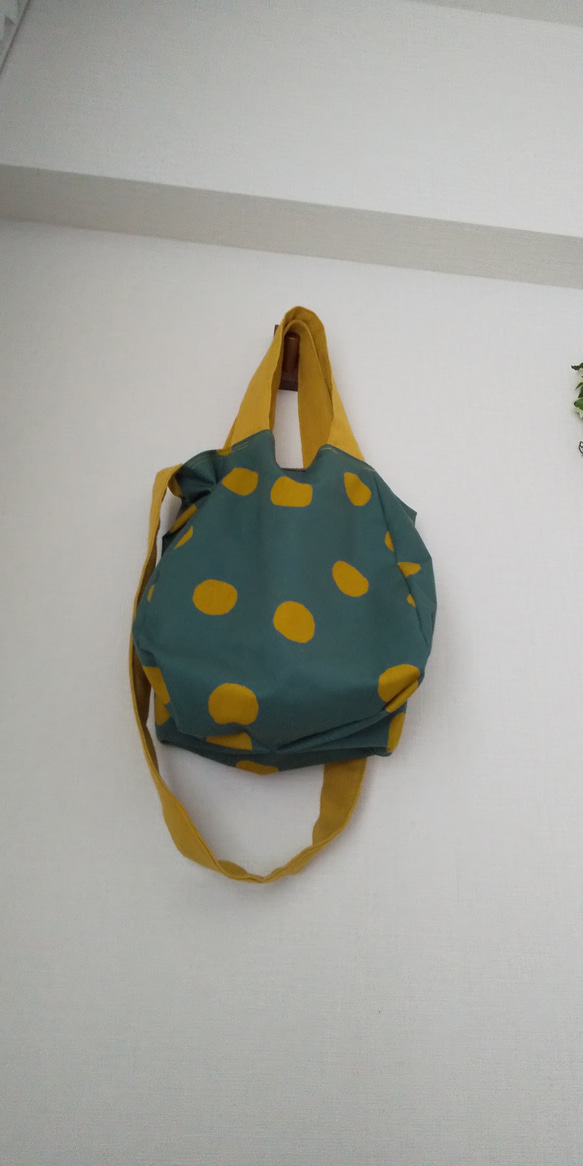 コロコロパンダ刺繍の2wayバッグ(大・グリーン) 4枚目の画像