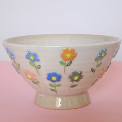茶碗 春に咲くブルーの花 1枚目の画像