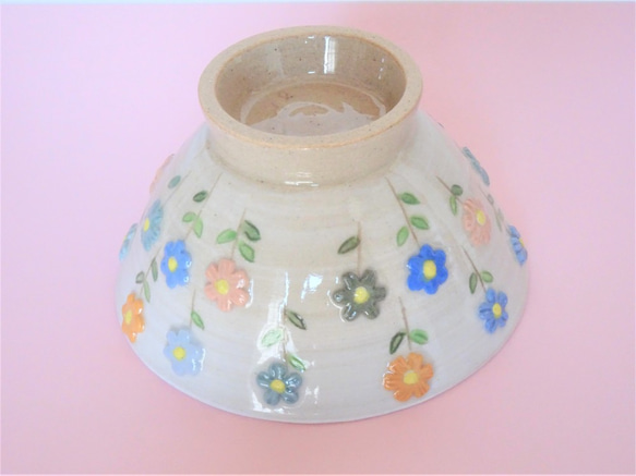 茶碗 春に咲くブルーの花 4枚目の画像
