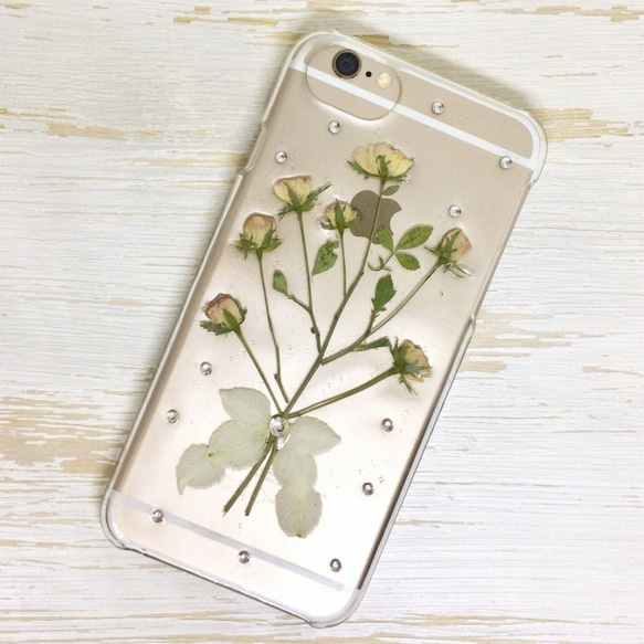 【送料無料】押し花iPhoneケース＊バラのつぼみブーケ＊綺麗で可愛い本物のお花のハンドメイドスマホケース 5枚目の画像