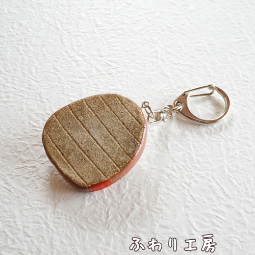 kumipon様お取り置き分 ふくろうさんのキーホルダー オーブン陶土 