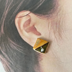 陶器ピアス　ツートンカラー 2枚目の画像