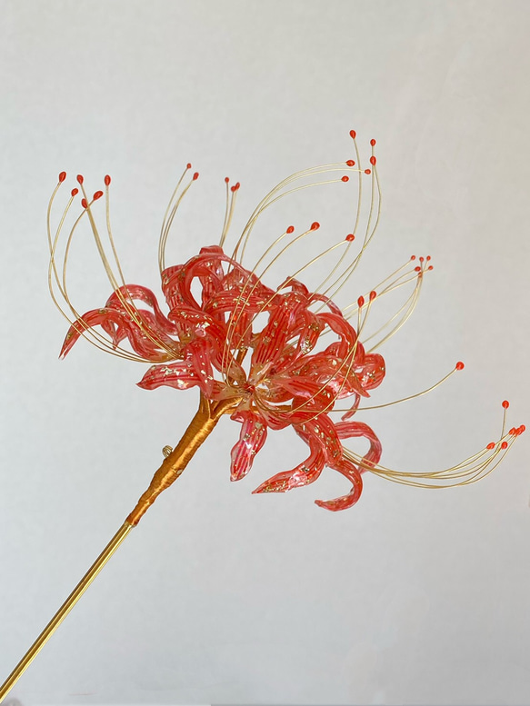 金箔風曼珠沙華の一本簪 ちょっと派手な彼岸花のかんざし(大