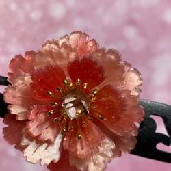 シェル風グラデーション赤 牡丹のかんざし 木の一本簪 3枚目の画像