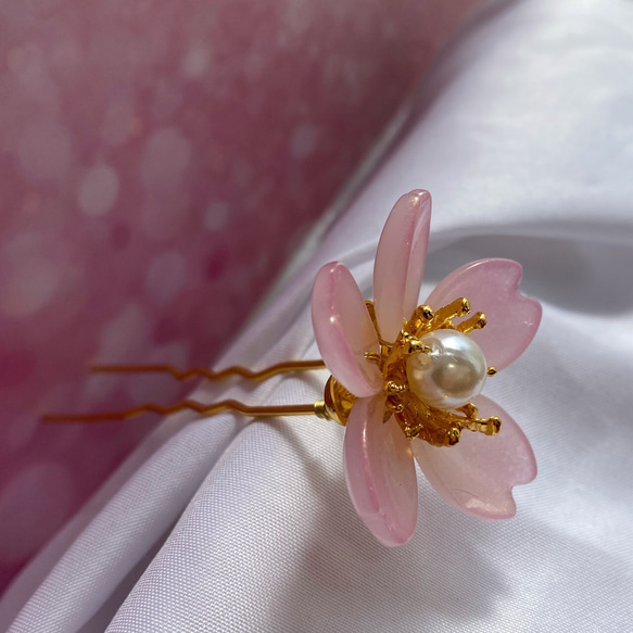 桜一輪のUピン簪 パール風ピンク色 4枚目の画像