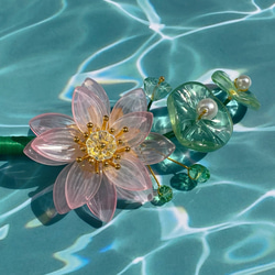 硝子花のかんざし　蓮　半透明ピンク　 木製かんざし 5枚目の画像