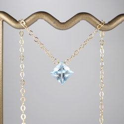 ダイヤカット宝石スカイブルートパーズの一粒ネックレス 14KGF 2枚目の画像