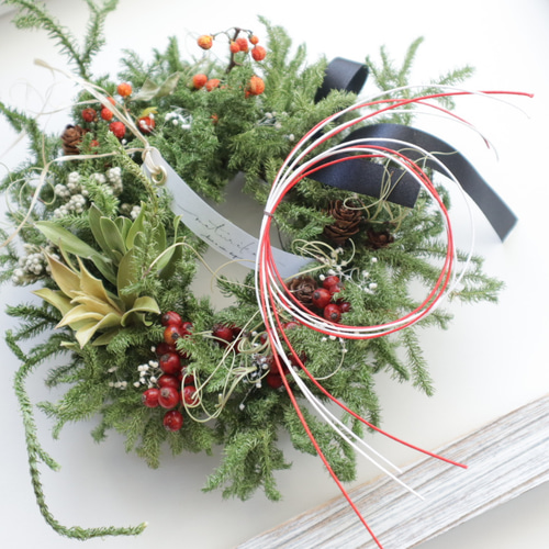 送料無料 お正月飾りにもなるクリスマスリース小 ドライフラワーリース