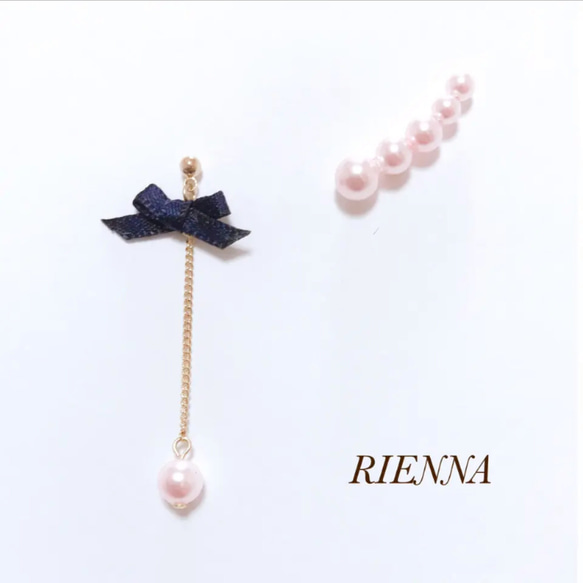 【アシンメトリー】Pink♡Navy：大人可愛いリボン5連ピアス（イヤーカフ風） 1枚目の画像