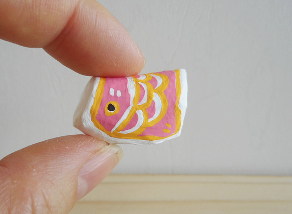 木彫り　豆鯉のぼり　ピンク(見本) 1枚目の画像
