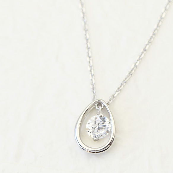 silver925×キュービックジルコニアCZダイヤ 卵型ネックレス　(S-031) 2枚目の画像